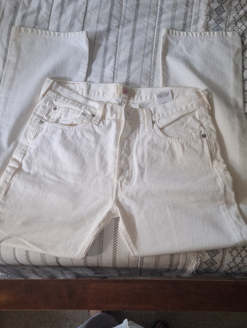 Men's White Classic Straight Jeans